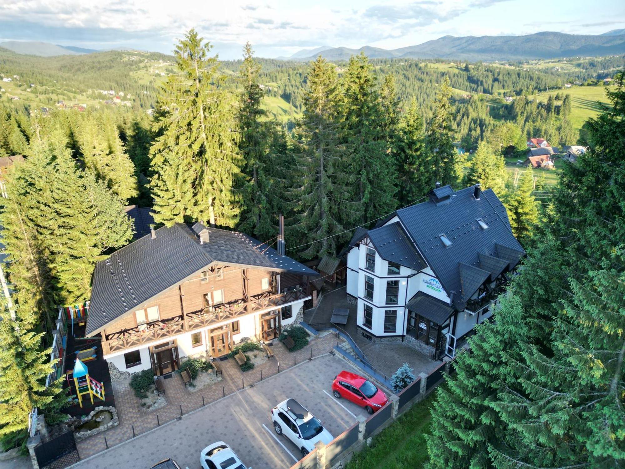 Alpiyskiy Yablunytsya Exterior foto